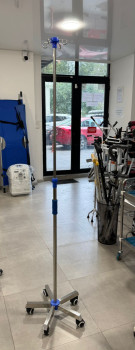 გადასხმის სისტემის შტატივი