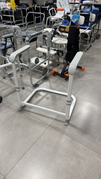 პაციენტის დამხმარე წამოსადგომი